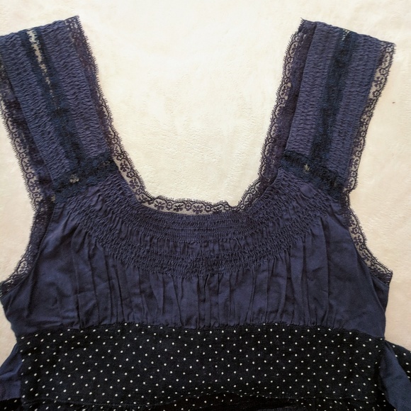 Free People Navy Polka Dot Lace Top Size 6 - Picture 7 of 7